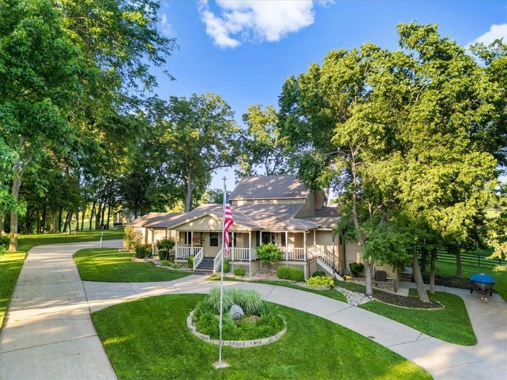House in Parkville, Missouri, United States 2 - 18200065