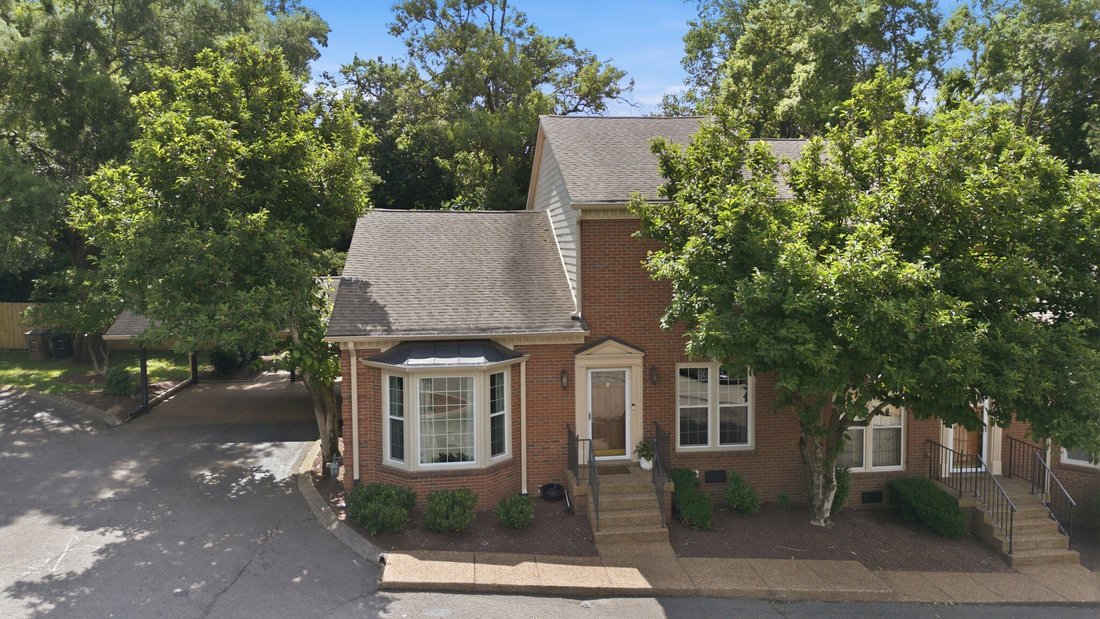 Townhouse in Forest Hills, Tennessee, United States 2 - 18204952