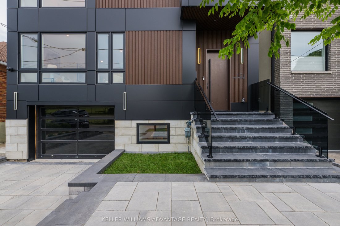 House in Toronto, Ontario, Canada 2 - 18200086