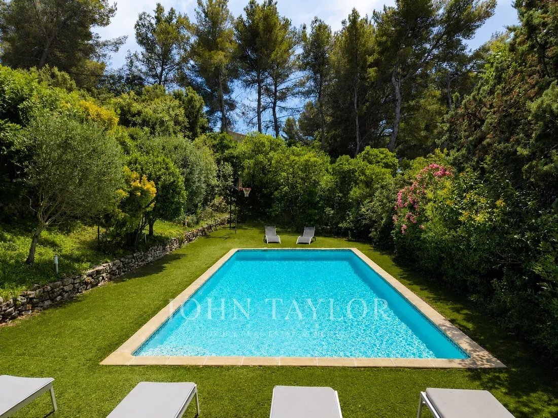 Estate in Beaudinard-Eoures, Aubagne, France 2 - 18203148