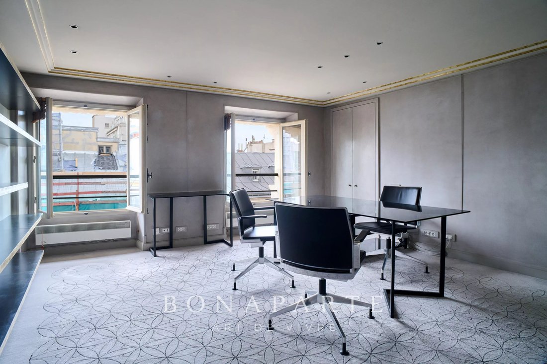 Apartment in Vendôme, Paris 1er Arrondissement, Paris 2 - 18198107