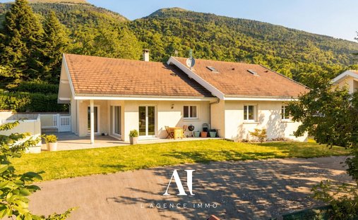 House in Échenevex, Auvergne-Rhône-Alpes, France 1