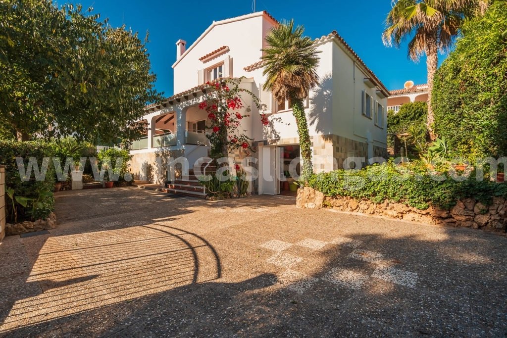 Chalet in es Castell, Balearic Islands, Spain 2 - 18199807