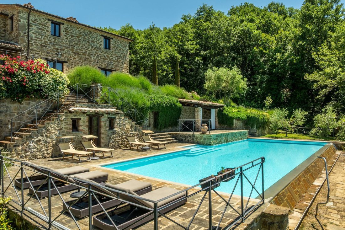 Country House in Castiglion Fiorentino, Tuscany, Italy 2 - 18206570