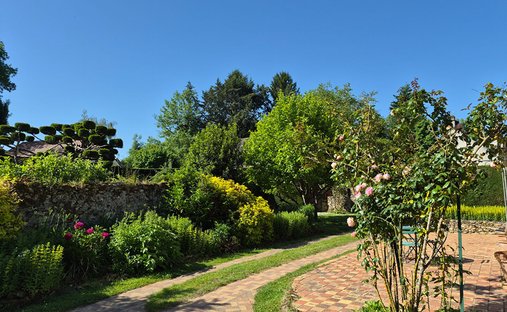 Villa in Dampierre-en-Yvelines, Ile-de-France, France 1
