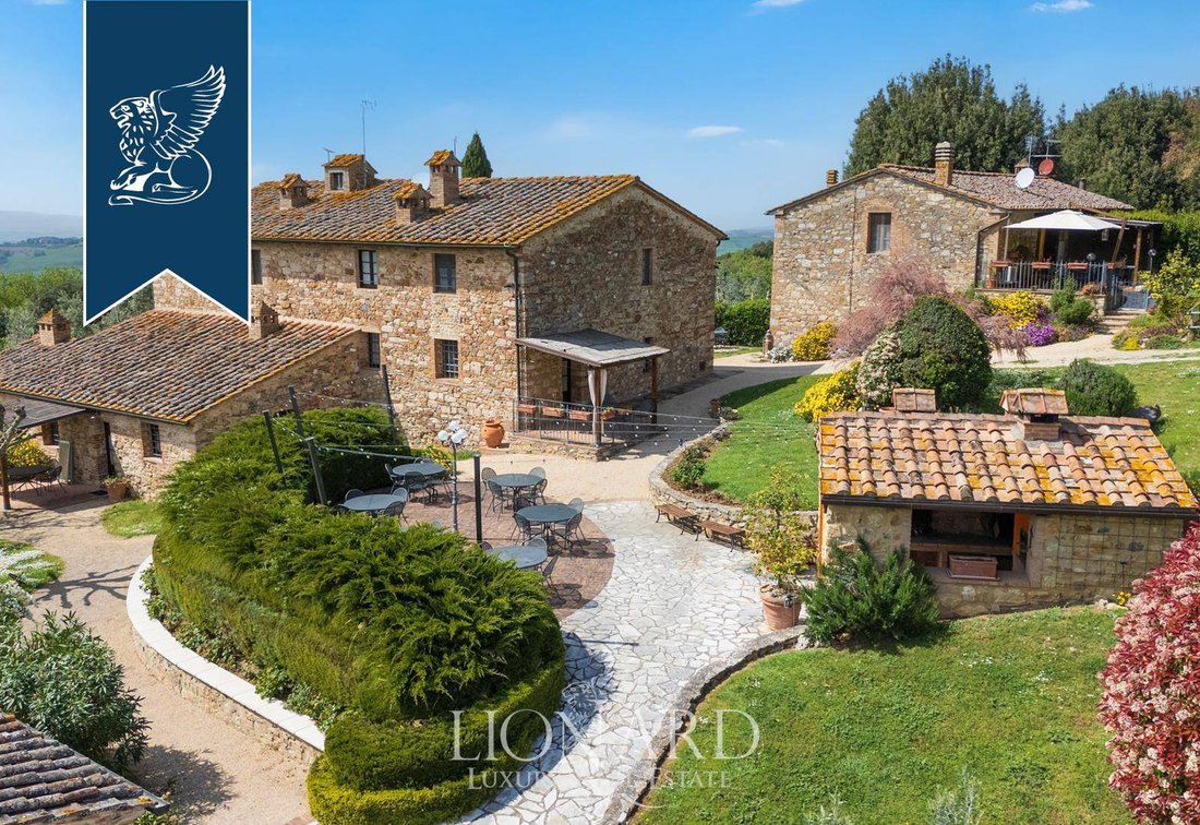 Villa in Volterra, Tuscany, Italy 5 - 18205828