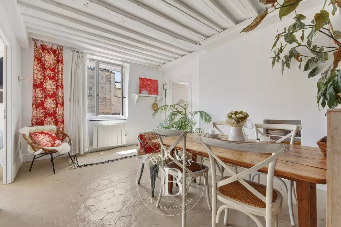Apartment in Saint Merri, Paris 4e Arrondissement, Paris 4 - 18201457