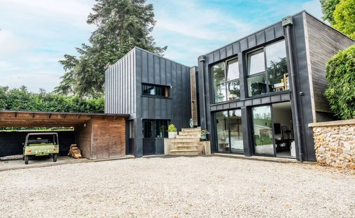 House in Montfort-l'Amaury, Ile-de-France, France 1