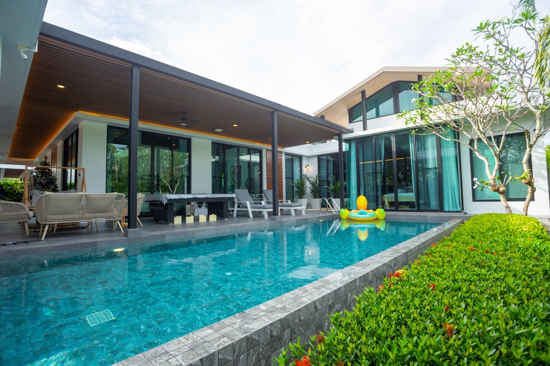 Villa in Rawai, Phuket, Thailand 1 - 18207080