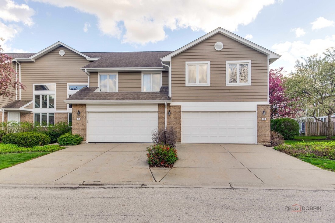 Townhouse in Buffalo Grove, Illinois, United States 1 - 18199999