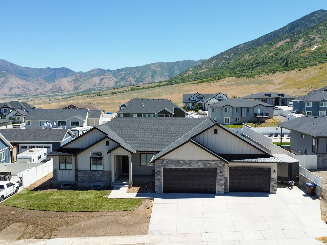 House in Erda, Utah, United States 3 - 18203715