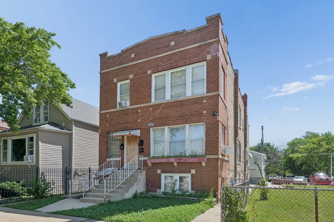 Chicago, Illinois, United States 1 - 18201138