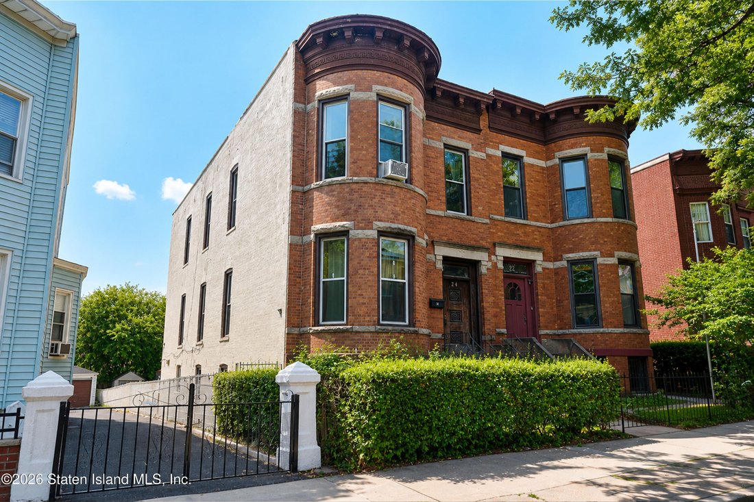 House in New York, New York, United States 1 - 18199451