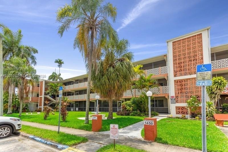 Condo in Miami, Florida, United States 2 - 18200959