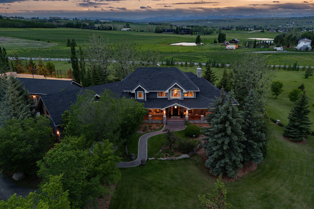 House in Aldersyde, Alberta, Canada 3 - 18056183