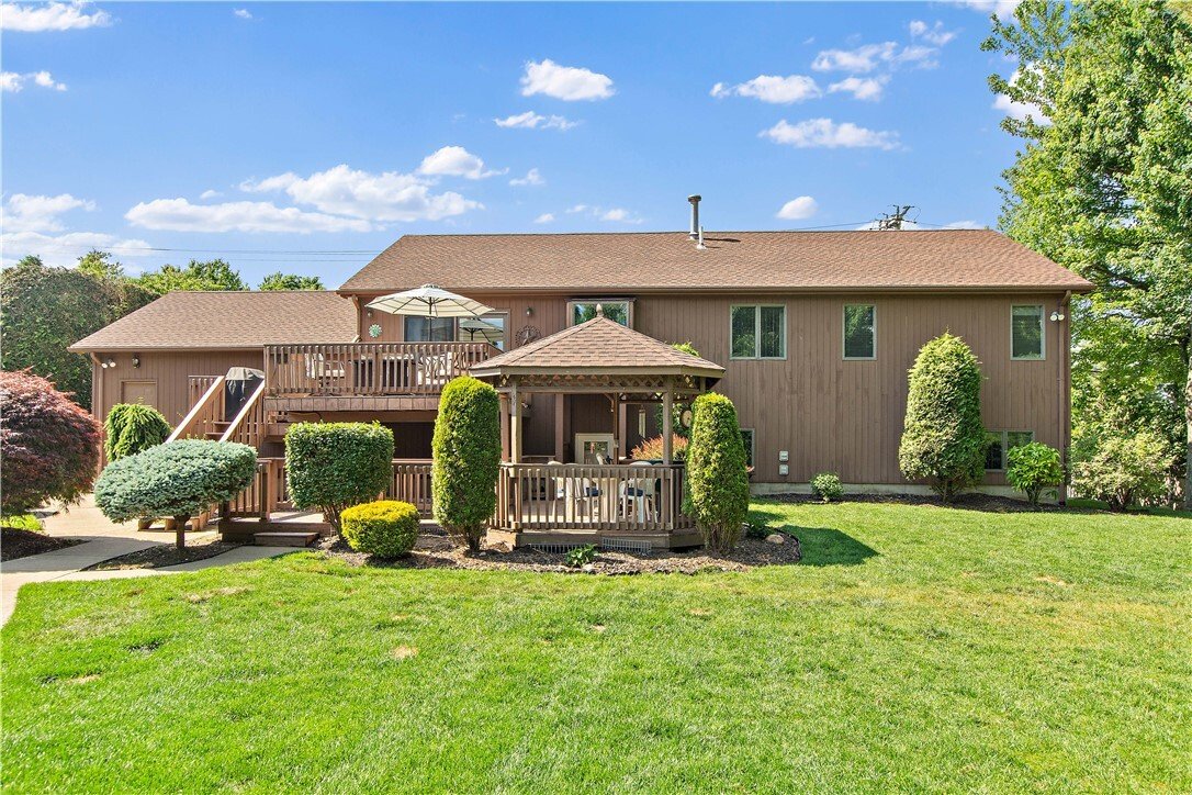 House in Cranston, Rhode Island, United States 5 - 18160382