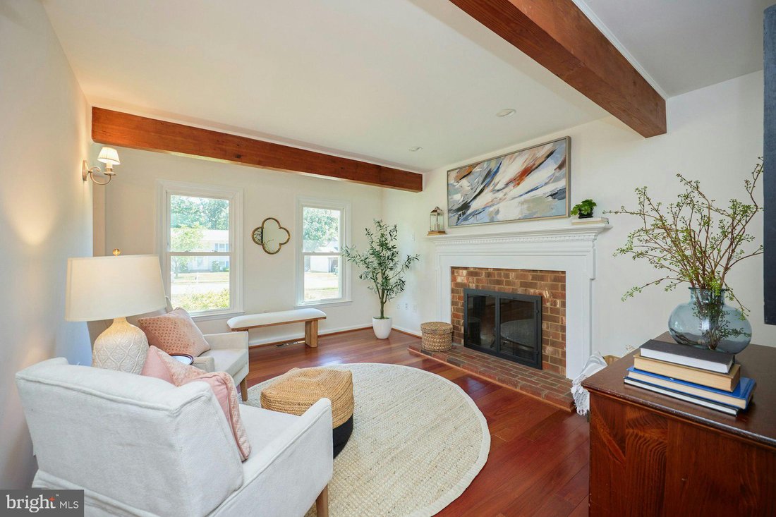 House in Burke, Virginia, United States 4 - 18206354