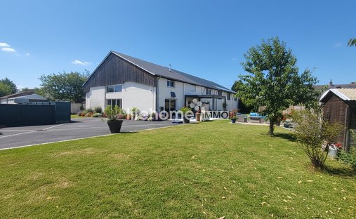 House in Les Grands Champs-Les Chevaliers, Châteauroux, France 1