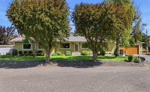 House in Latah, Washington, United States 1