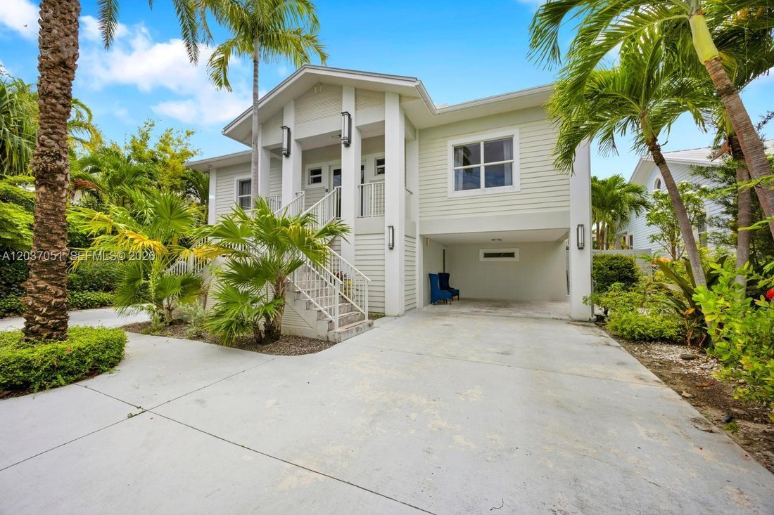 House in Miami, Florida, United States 1 - 18200962