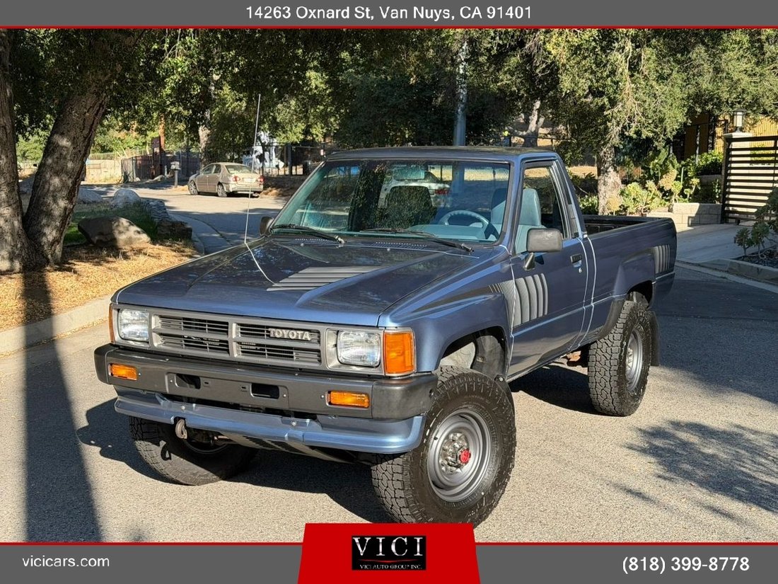 Pickup in Van Nuys, CA, United States 1 - 18201899