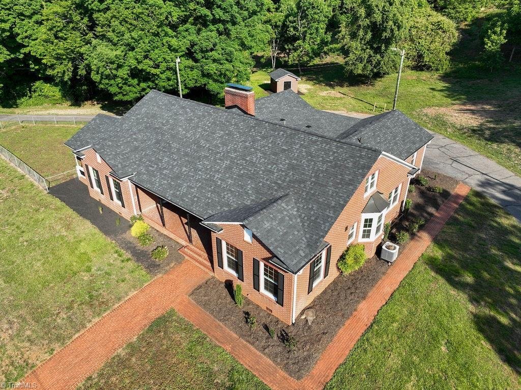 House in North Wilkesboro, North Carolina, United States 3 - 18203294