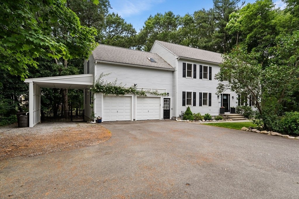 House in Weymouth, Massachusetts, United States 3 - 18207054