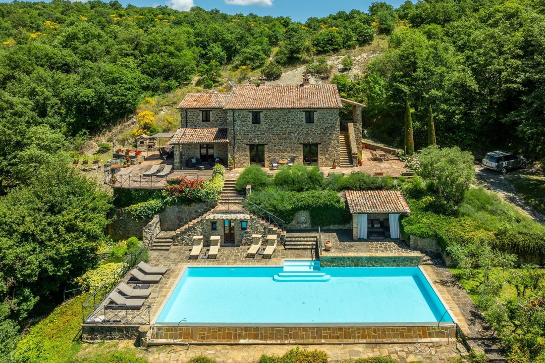 Country House in Castiglion Fiorentino, Tuscany, Italy 1 - 18206570