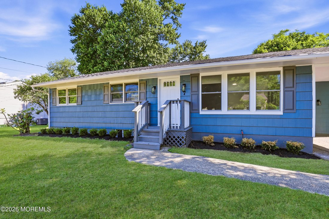 House in Lakewood Township, New Jersey, United States 4 - 18204861