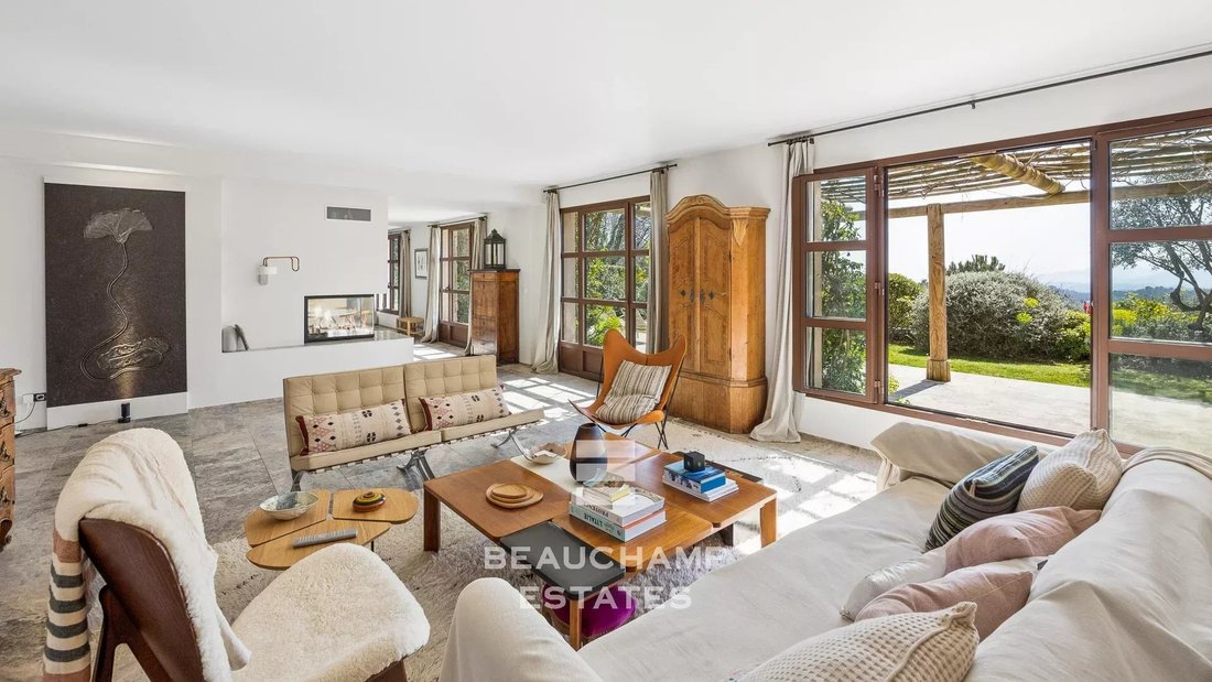 Villa in Châteauneuf-Grasse, Provence-Alpes-Côte d'Azur, France 5 - 17550315