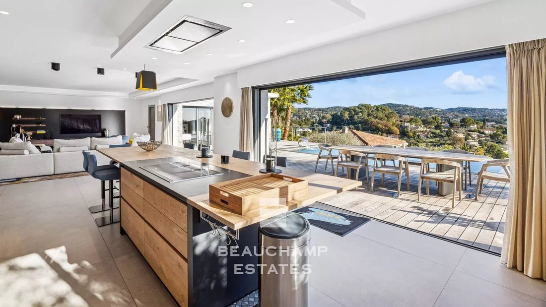 Villa in Mougins, Provence-Alpes-Côte d'Azur, France 5 - 17973407