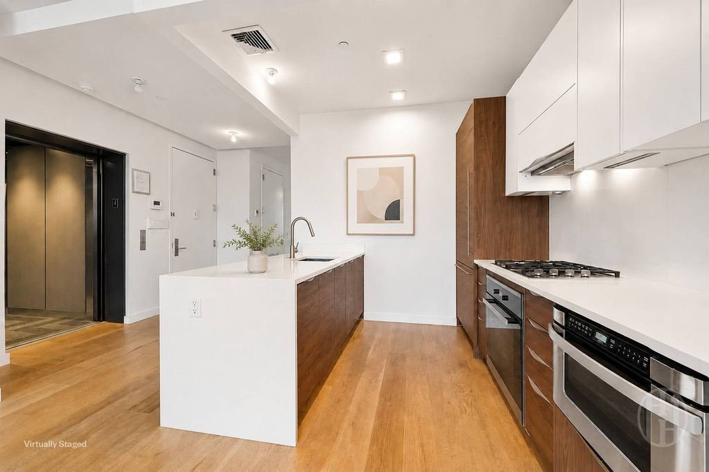 House in New York, New York, United States 3 - 18206595