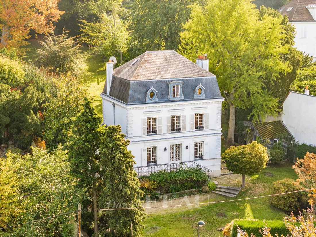 House in La Jonchère-Les Sablons, La Celle-Saint-Cloud, France 1 - 18199769