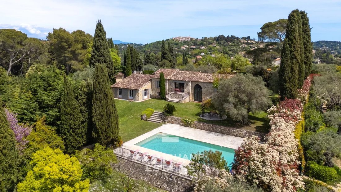 Villa in Mougins, Provence-Alpes-Côte d'Azur, France 1 - 15534902