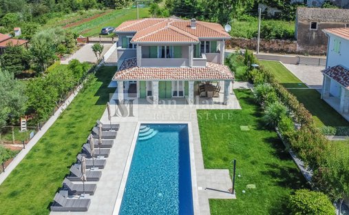 House in Porec, Istria County, Croatia 1