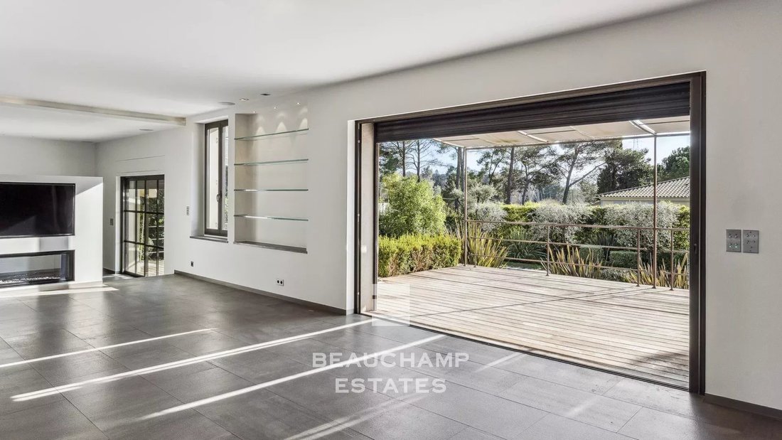Villa in Mougins, Provence-Alpes-Côte d'Azur, France 5 - 15324034