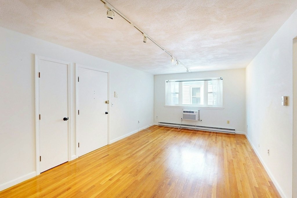 Condo in Cambridge, Massachusetts, United States 3 - 18205549