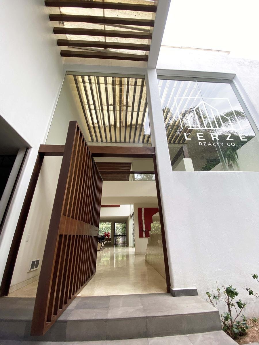 House in Mexico City, Mexico 5 - 18199396