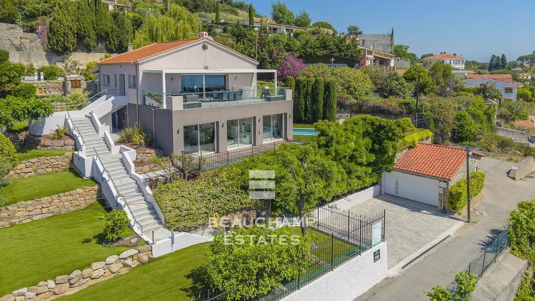 Villa in Cannes, Provence-Alpes-Côte d'Azur, France 1 - 14968182