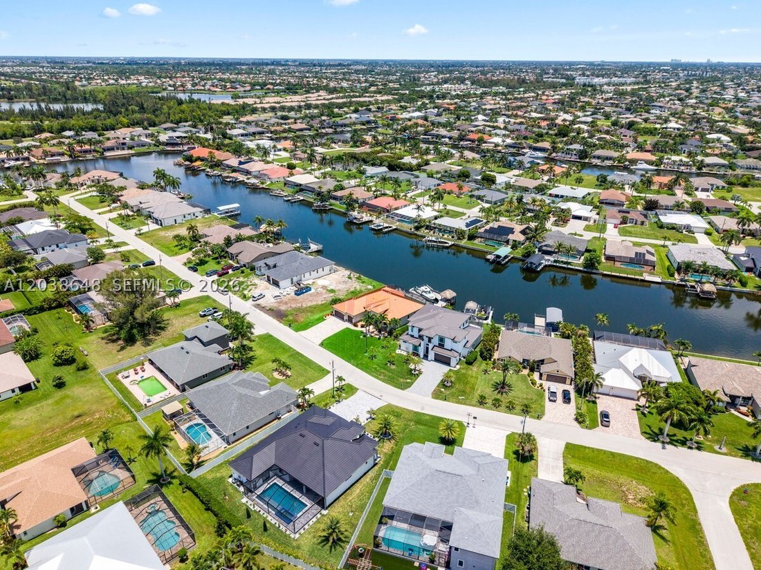 House in Cape Coral, Florida, United States 2 - 18200193