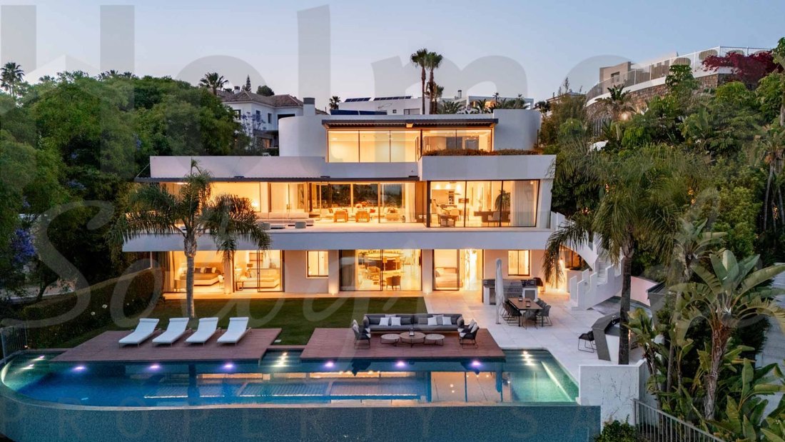 Villa in Benahavis, Andalusia, Spain 1 - 18199736