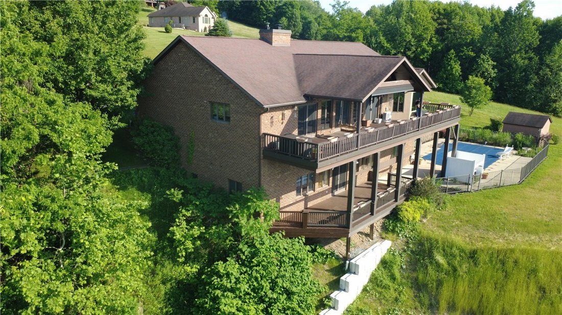 House in Connellsville, Pennsylvania, United States 3 - 18203060