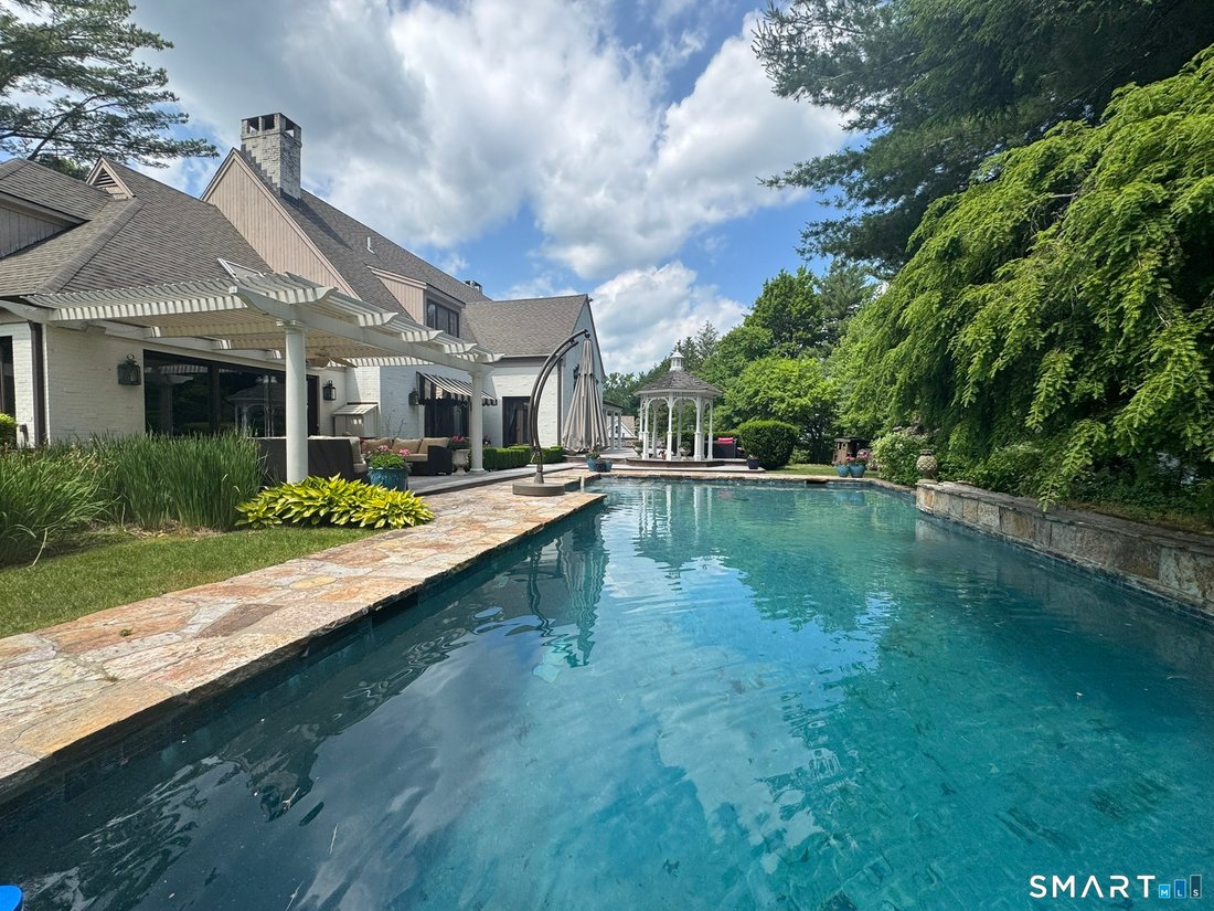 House in West Hartford, Connecticut, United States 3 - 18205471