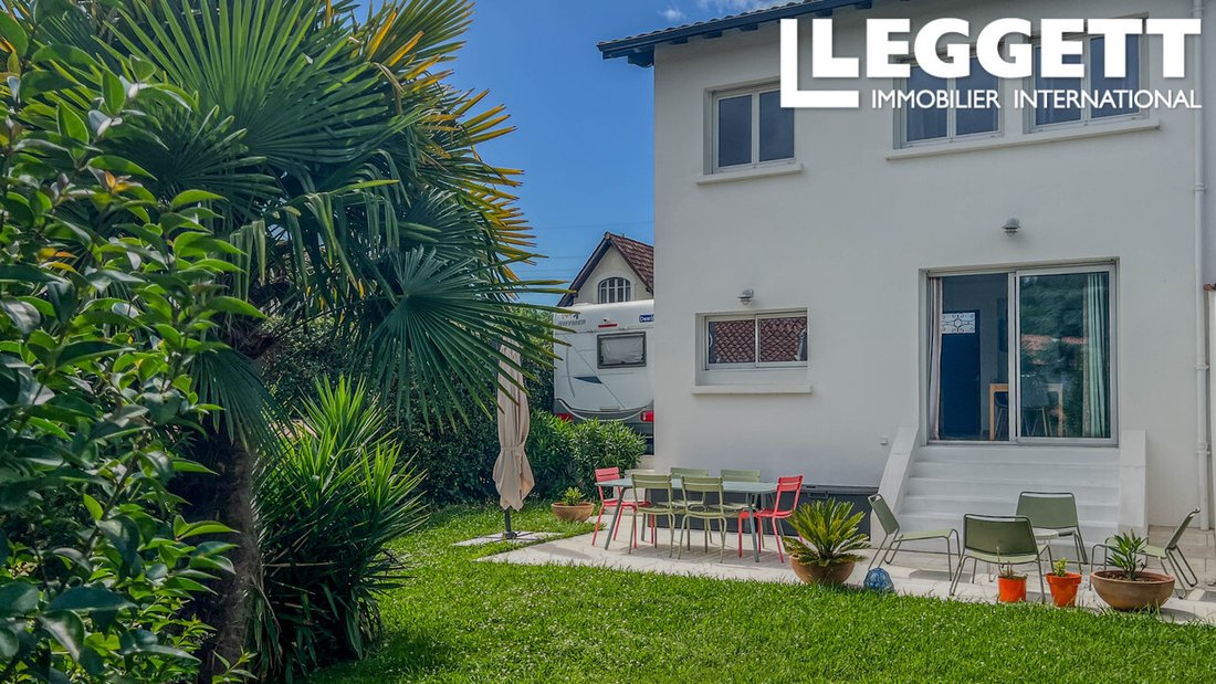 House in Centre Ville, Saint-Jean-de-Luz, France 2 - 18205633