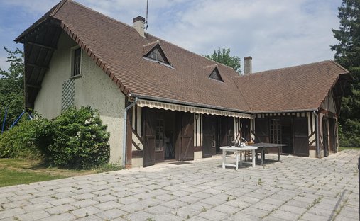 House in Saint-Philbert-des-Champs, Normandy, France 1