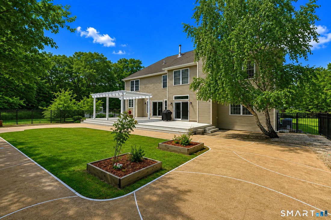 House in Milford, Connecticut, United States 4 - 18131147
