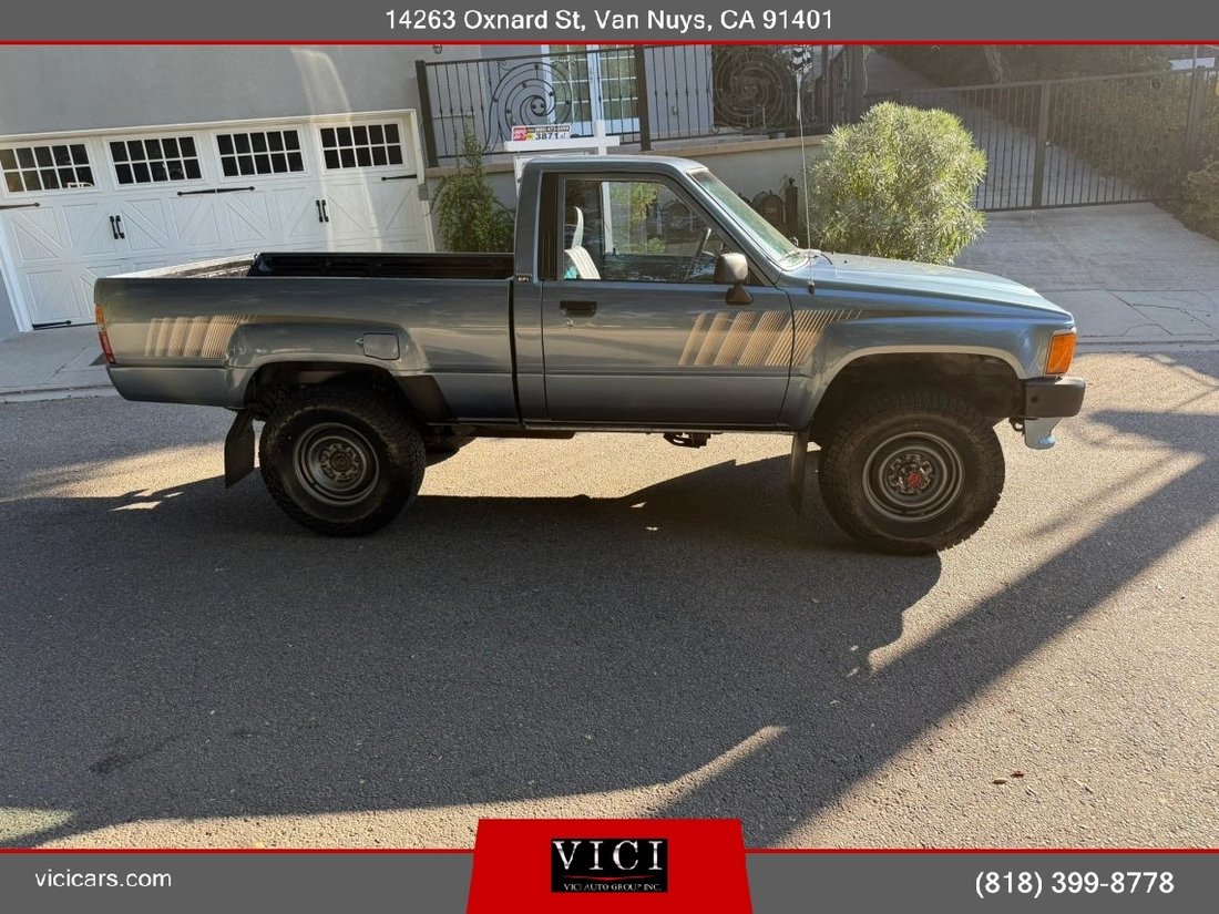 Pickup in Van Nuys, CA, United States 4 - 18201899