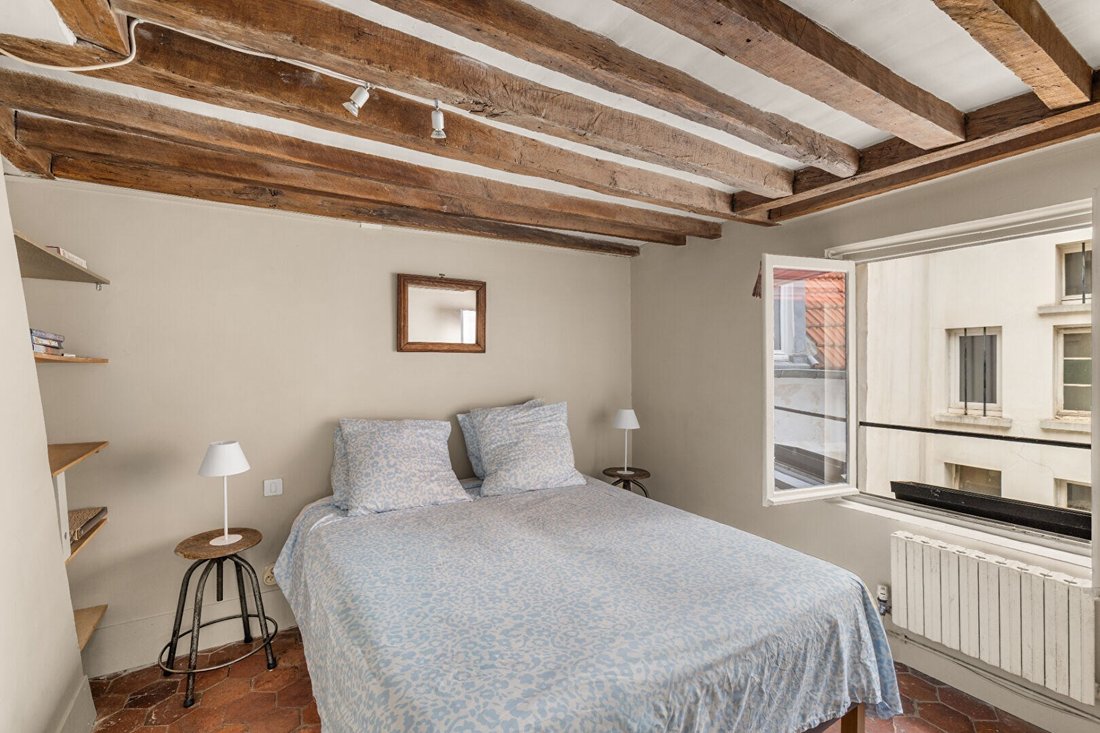Apartment in Palais Royal, Paris 1er Arrondissement, Paris 4 - 18092546