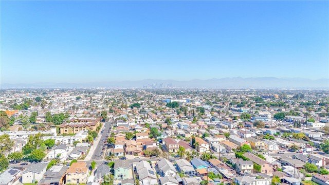 Los Angeles, California, United States 4 - 18205362