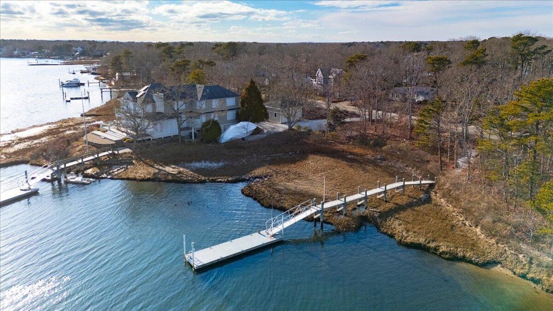 House in Mashpee, Massachusetts, United States 4 - 16919847